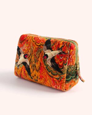 POWDER QUILTED WASHBAG MARBLED SWALLOW