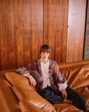 ONE HUNDRED STARS KIMONO CRANE PLUM
