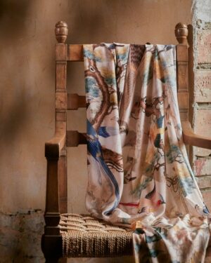 ONE HUNDRED STARS SCARF HUMMINGBIRD NUDE