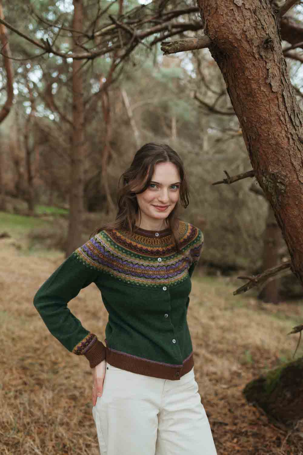 C4249-Alpine-Short-Cardigan-Thistle-4-ERIBE.jpg