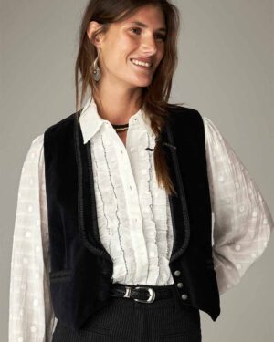 MAISON HOTEL LOU VEST PAINT IT BLACK