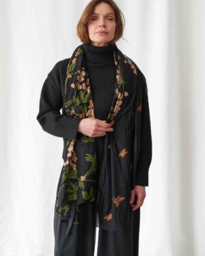 ONE HUNDRED STARS SCARF WISTERIA BLACK
