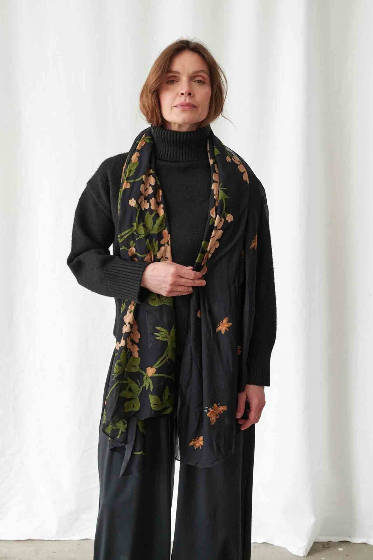 SCARF-WB.jpg